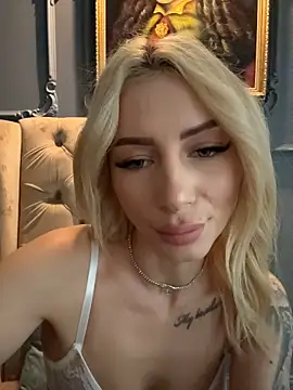 AngieShae's Live XXX Chat