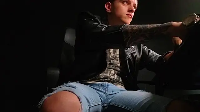 FelixStarkk élő XXX-chatje