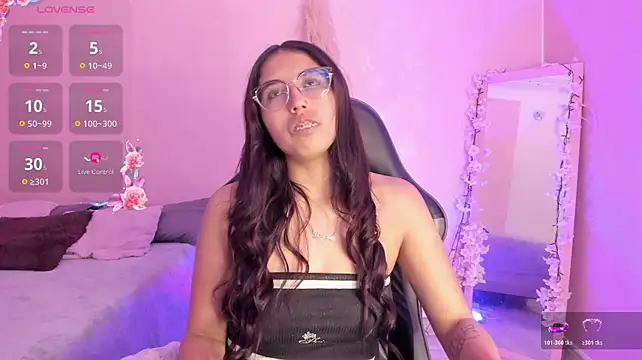 צ'אט XXX בשידור חי של Valk_submissive