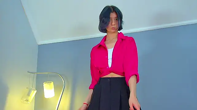 AnneAvelin Chat XXX in diretta