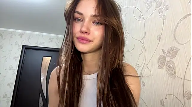 Chat +18 de KayceMatthai ao vivo