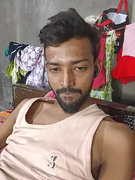 India_HOT23: διαδικτυακό σόου στην κάμερα