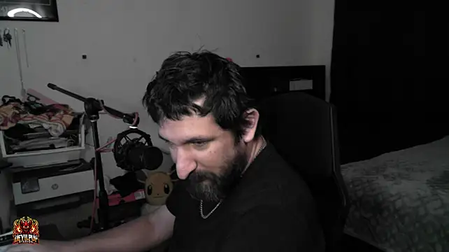 DevilPup75_ – Naživo XXX chat