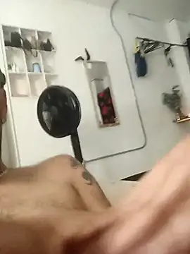 Alphamaster_92 Chat XXX live