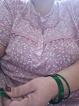 Kavya_XX 现场XXX聊天