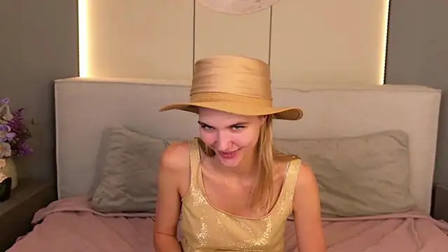 4example_Chloe Adlı Modelin Canlı XXX Sohbeti