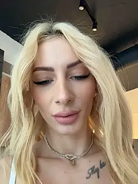 AngieShae's Live XXX Chat