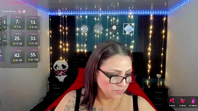 Ivonnee__'s Live XXX Chat