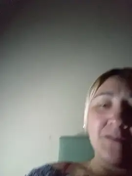 Chat +18 de Manuzinha2209 ao vivo