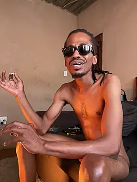 Chatroom XXX en direct de PrettyBoyRasta