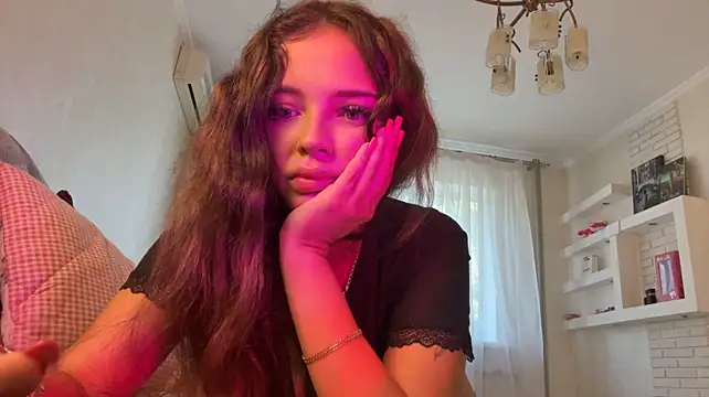 Онлайн чат XXX Hannah_xBaby