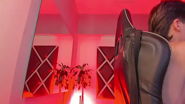 Czat XXX na żywo – Axel_Royce