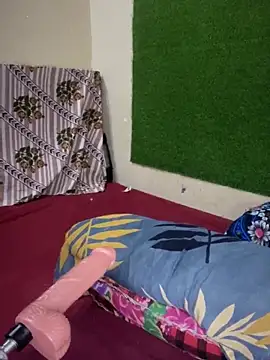 XXX chat uživo modela HOTTY-TINA