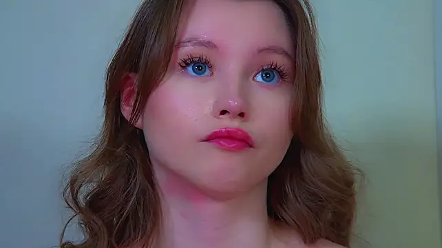 KeiraAsti's Live XXX Chat