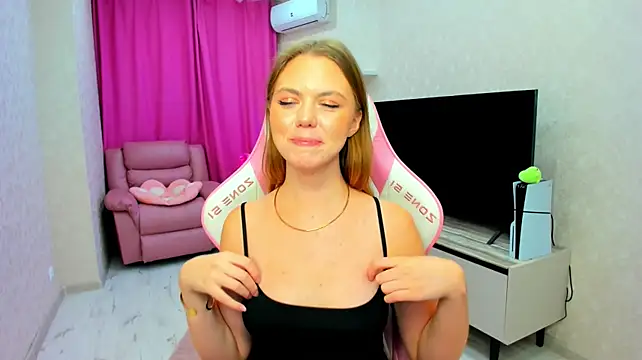 Strawberrye's Live XXX Chat