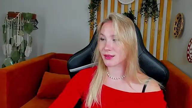 ElaraVoltage 라이브 XXX 채팅