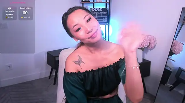 RamonaSpika's Live XXX Chat
