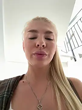 Chatroom XXX en direct de NewLale