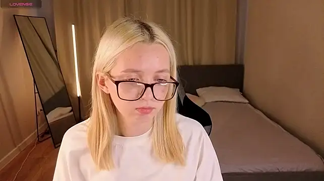 mollyy_snow's Live XXX Chat