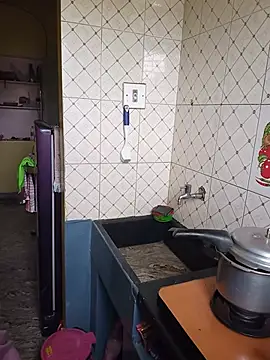 XXX chat uživo modela Mathi_cam