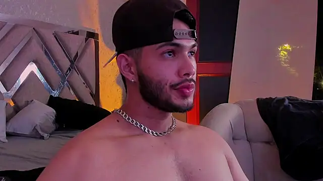 Vincentblack Adlı Modelin Canlı XXX Sohbeti