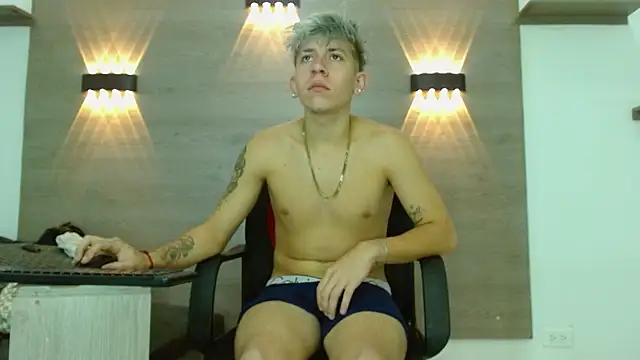 Gaeliitton Live XXX chat