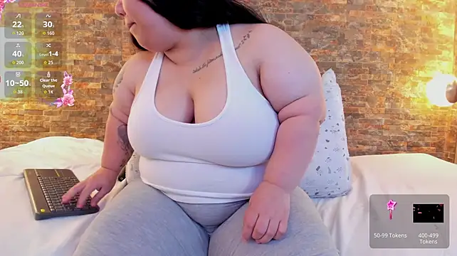 adenile5's Live XXX Chat