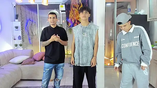 Houseofwarrios XXX чат на живо