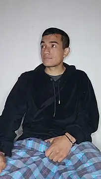 Chat XXX en directo de Thick_Cock