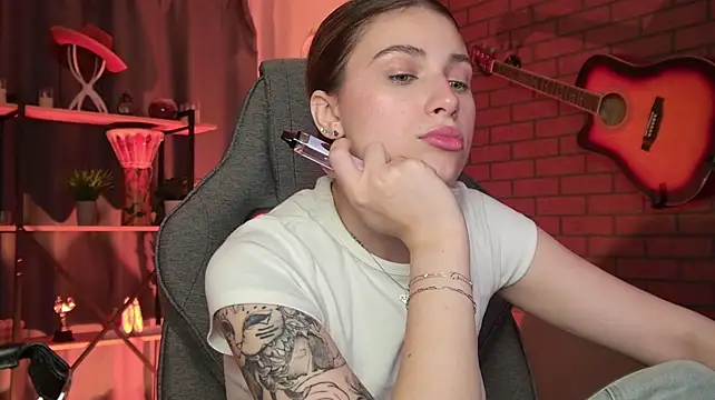 EllieCutes 라이브 XXX 채팅