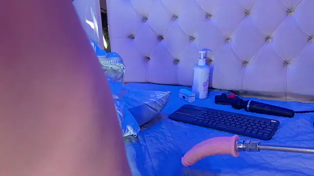 XXX chat uživo modela Emaa2_sm