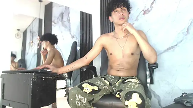 Chat +18 de BlakeSttone ao vivo