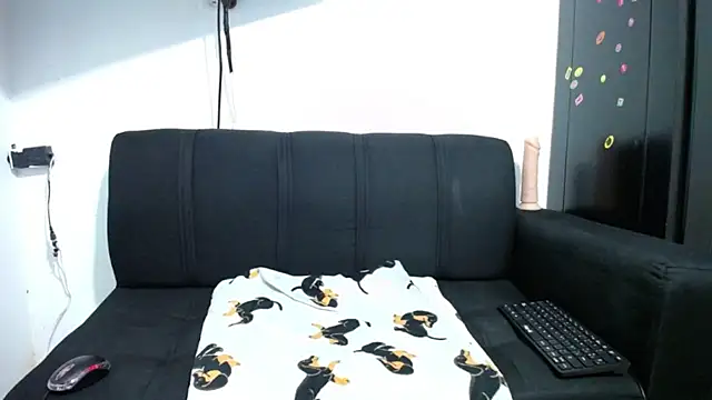 Dominik_HOT élő XXX-chatje