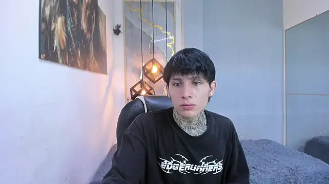 Chatroom XXX en direct de Cry_thereal
