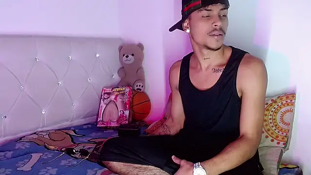 Angel_foxc13: απευθείας συνομιλία ΧΧΧ