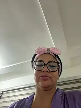 צ'אט XXX בשידור חי של Hot_beauty__