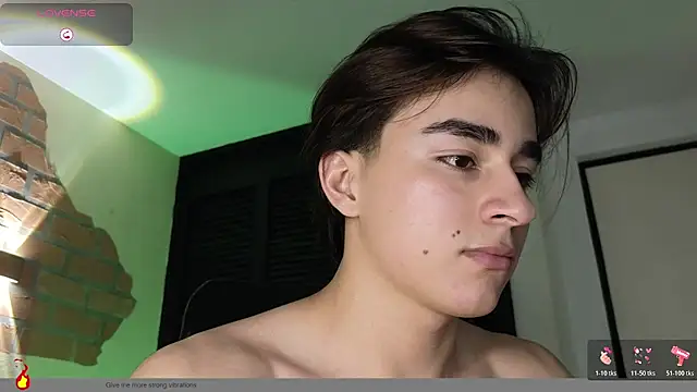 Chatroom XXX en direct de Connorr_01
