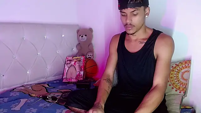 Angel_foxc13 即時 XXX 聊天