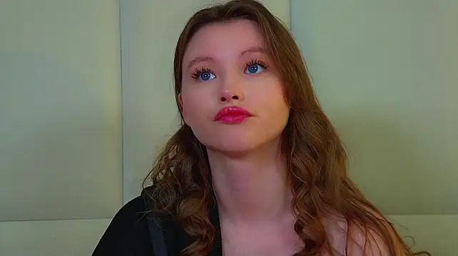 KeiraAsti Adlı Modelin Canlı XXX Sohbeti
