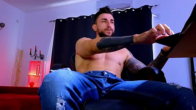 MightyAaron66 Chat XXX live