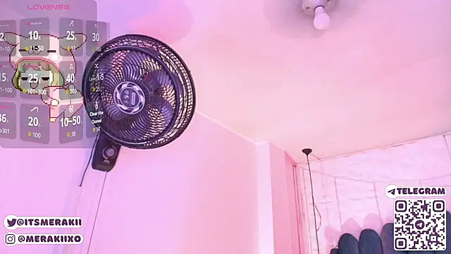 meraki_fraise's Live XXX Chat