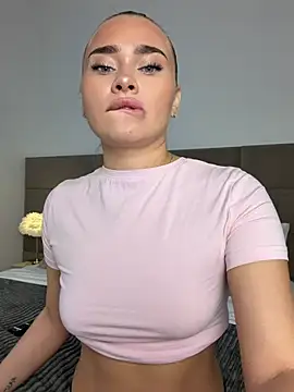 MonicaWestt Live XXX-Chat