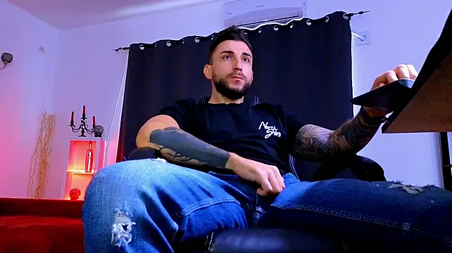 Chat XXX en directo de MightyAaron66