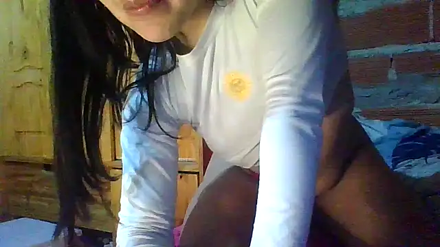 nosdivertimosjuntos' Live XXX Chat