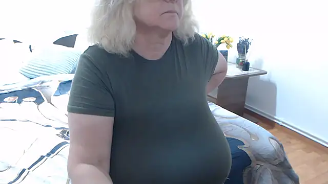 NoraMelow live XXX chat