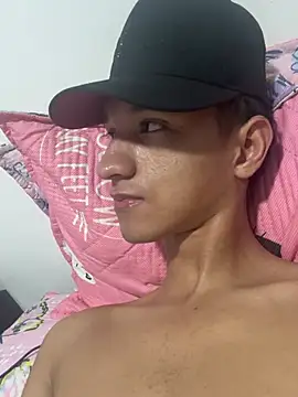 Araujo_1 Chat XXX live