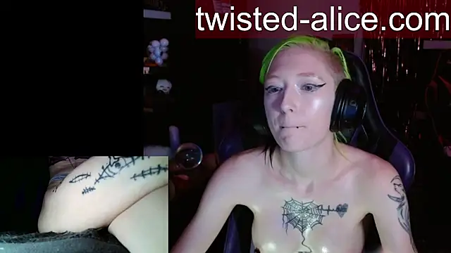 Twisted_Alice: απευθείας συνομιλία ΧΧΧ
