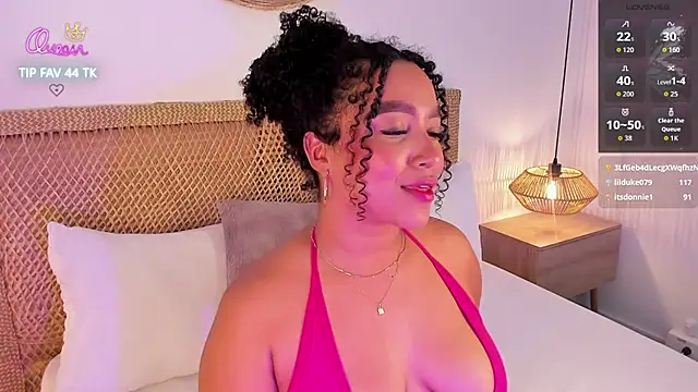 cloe_25's Live XXX Chat