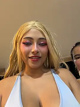 seraphine23 Show in webcam