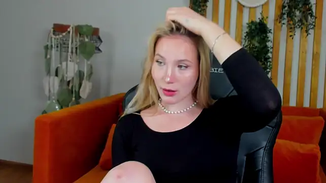 ElaraVoltage Live XXX-Chat